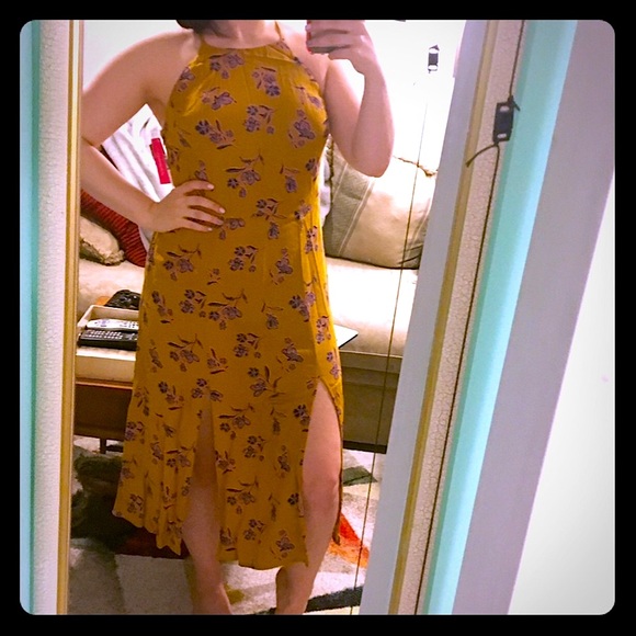 Target Dresses & Skirts - GOLD FLORAL DRESS